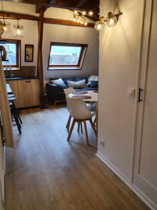 Bel Appartement Ensoleille En Ville ปง-เอเลแวก ภายนอก รูปภาพ
